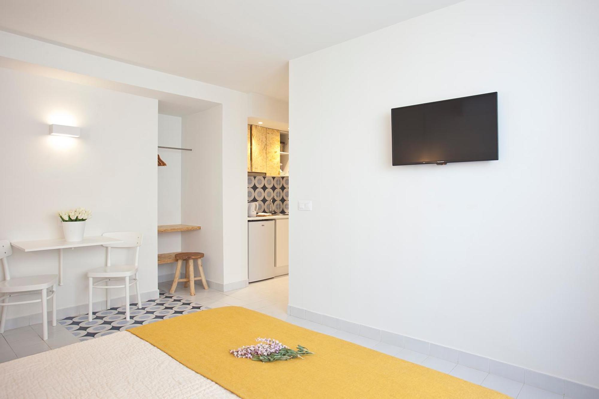 Bj Cala Morlanda Estudios (adults Only) Aparthotel